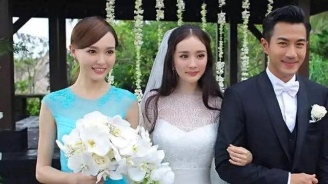 楊冪和唐嫣之間發(fā)生了什么楊冪和唐嫣之間發(fā)生了什么事情插圖2 楊冪和唐嫣之間發(fā)生了什么楊冪和唐嫣之間發(fā)生了什么事情插圖2
